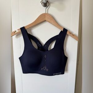 Victoria’s secret sports bra NWT